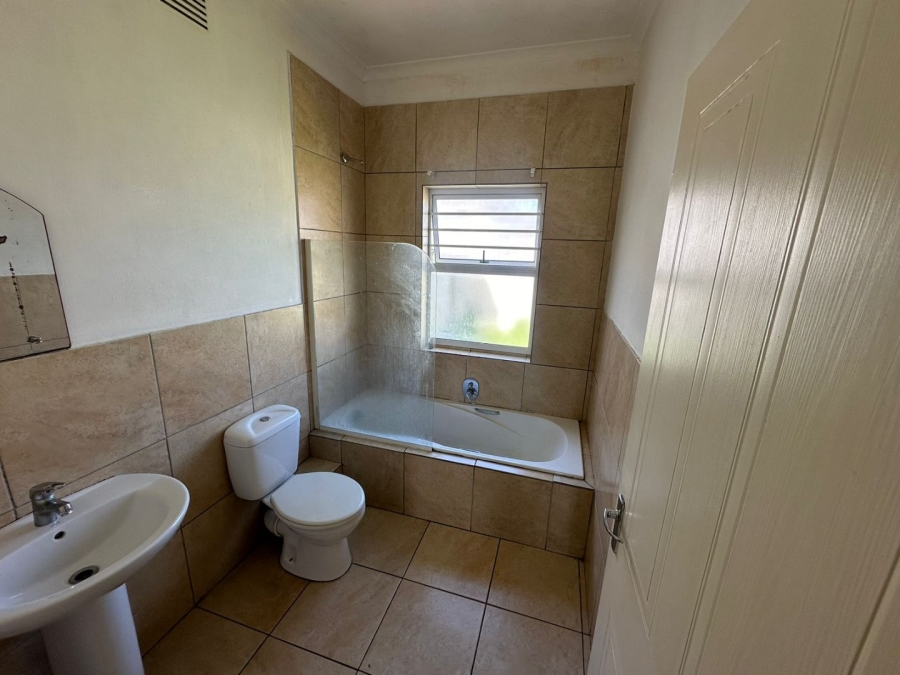 2 Bedroom Property for Sale in Gaylee Western Cape